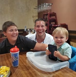 Meet your Posher, Dustin